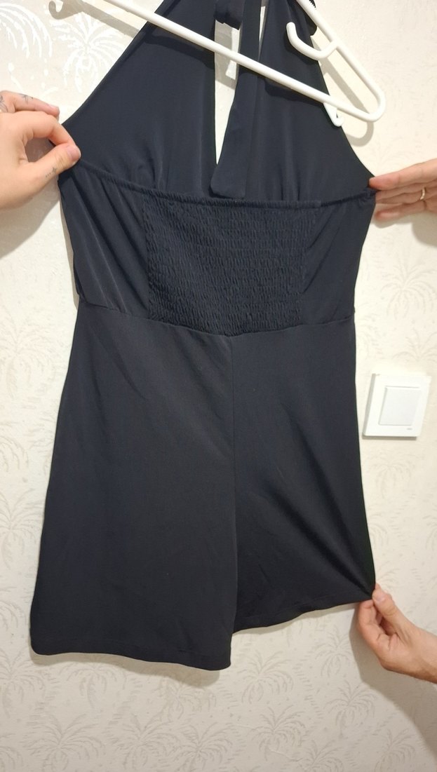 V Yaka Drapeli Siyah Kadın Tulum - Görsel 2