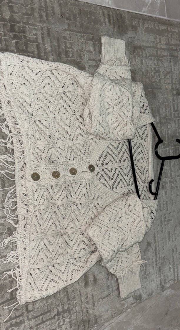 Bohem V Yaka Nakışlı Örgü Mini Hırka - Görsel 3