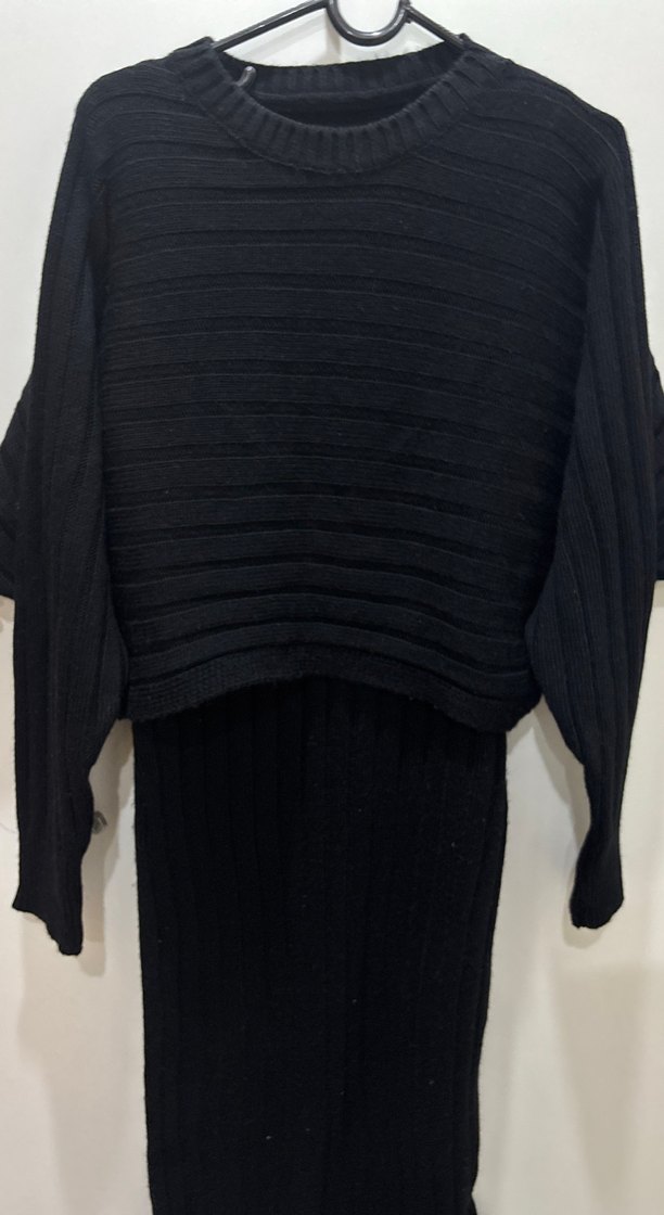 Siyah V Yaka Uzun Triko Elbise - Görsel 4