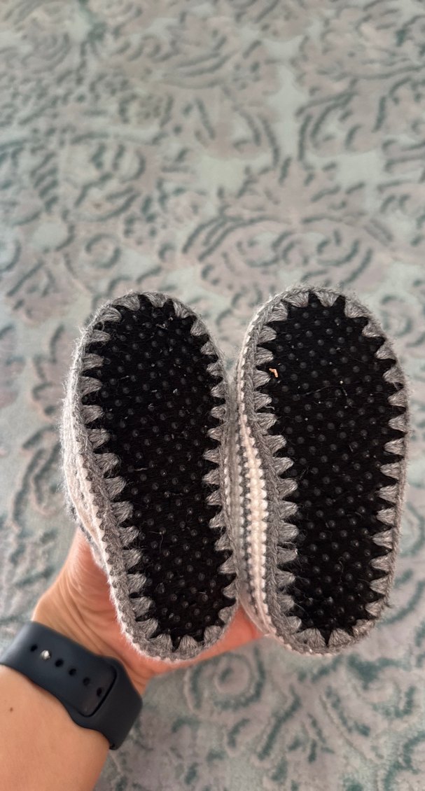 Gri Örgü Erkek Bebek Patik - Görsel 2