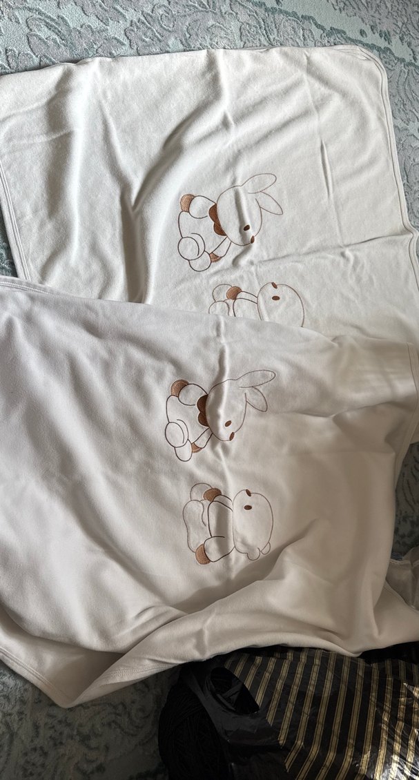 2 adet Nakışlı Beyaz Çocuk Battaniyesi - Görsel 2