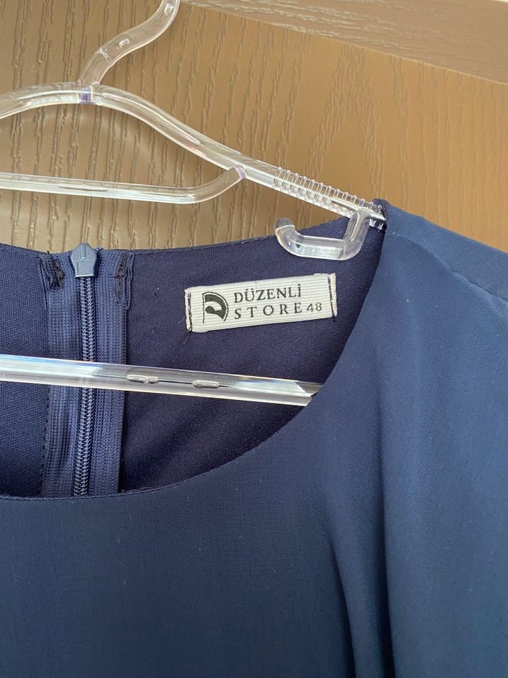 Lacivert Uzun Drapeli Tesettür Elbise - Görsel 4