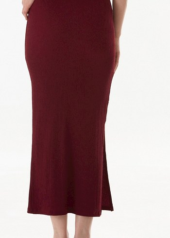 Fullamoda bordo renk lastikli uzun yırtmaçlı bürümcük kumaş etek - Görsel 4