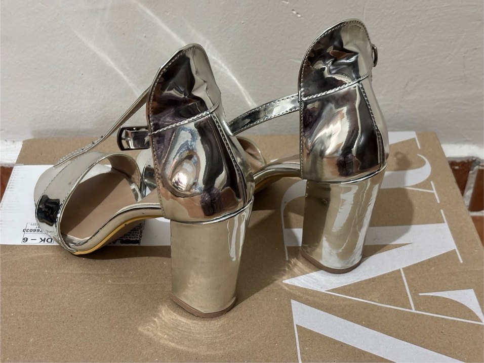 Freefour markası Parlak Metal Kadın Topuklu Ayakkabı - Görsel 2