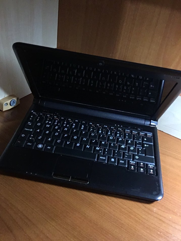 Lenovo Siyah Dizüstü Bilgisayar - Görsel 2