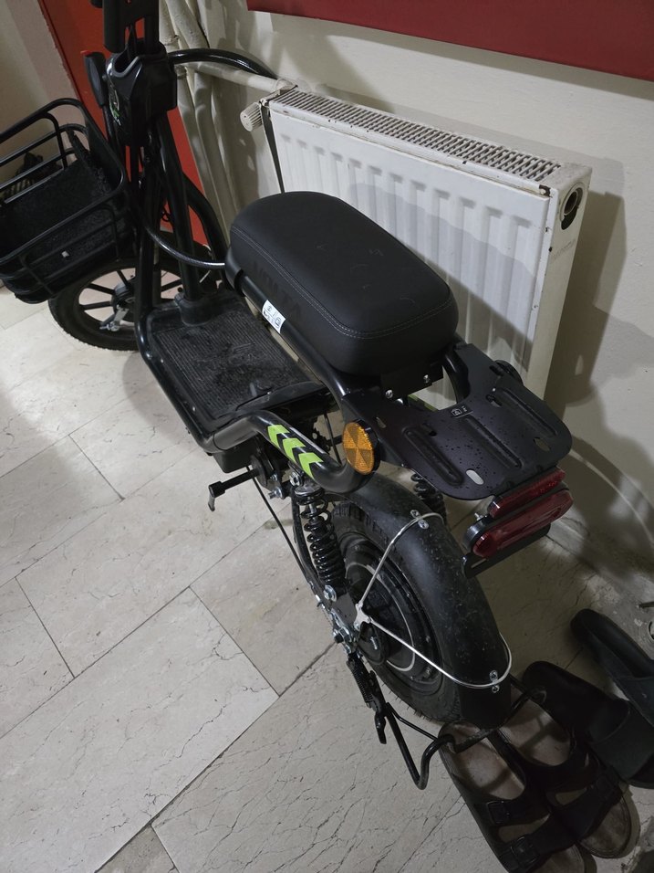 Siyah Çocuk Scooter'ı - Görsel 2