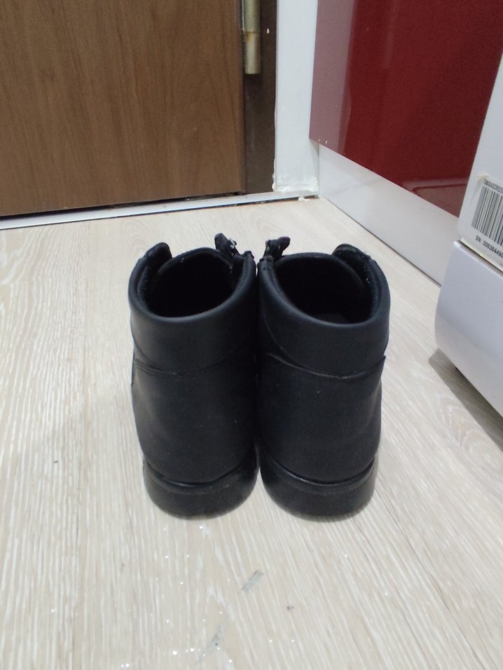 Siyah Bağcıklı Erkek Günlük Bot - Görsel 3