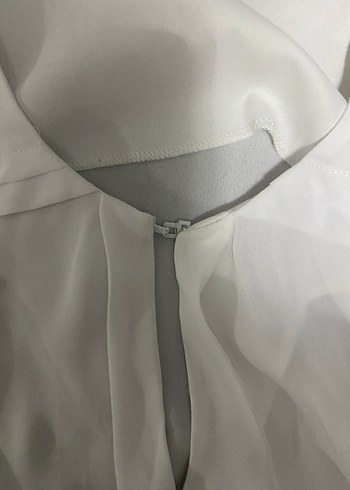 Beyaz Kolsuz V yaka bluz - Görsel 2