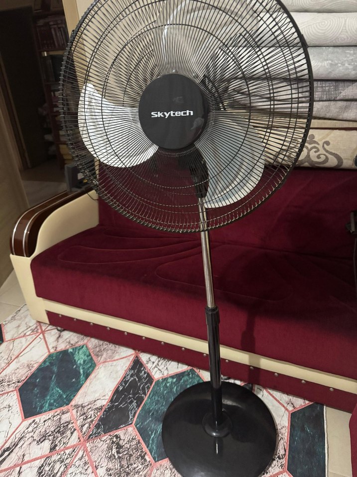 Skytech Siyah Ayaklı Vantilatör - Görsel 2