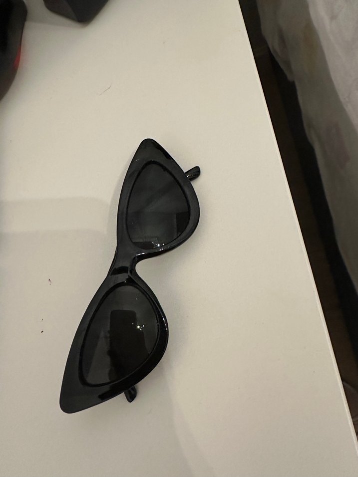 Siyah Kedi Gözü Kadın Gözlüğü - Görsel 2