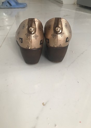 Bej Parlak Yılan Desenli Tokalı Kadın Babet - Görsel 3