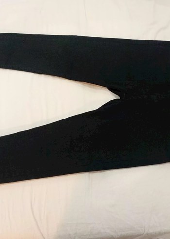 Trendyol & Milla Siyah Dar Kesim Kot Pantolon