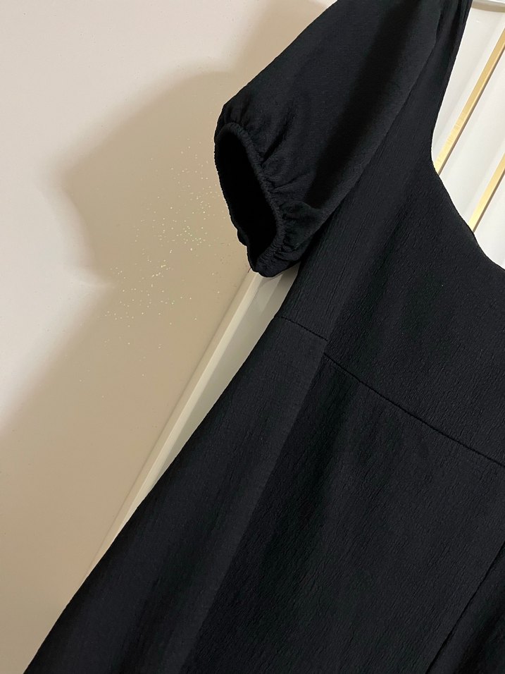 Siyah Midi Kadın Elbise, Tek Renk, Kısa Kollu - Görsel 2