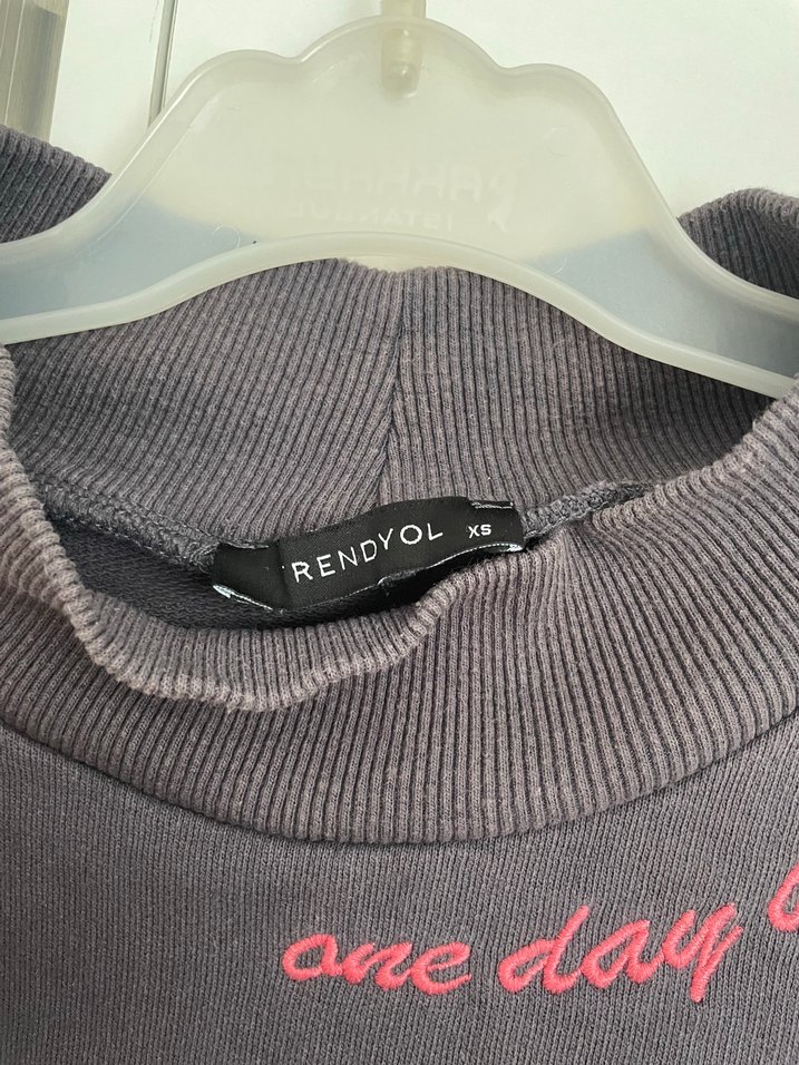 Crop sweatshirt - Görsel 3