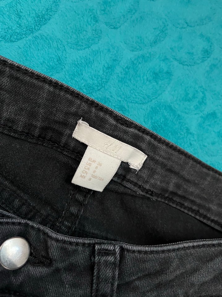 Gri Kadın Kot Pantolon - Normal Boy, Dar Kesim - Görsel 2