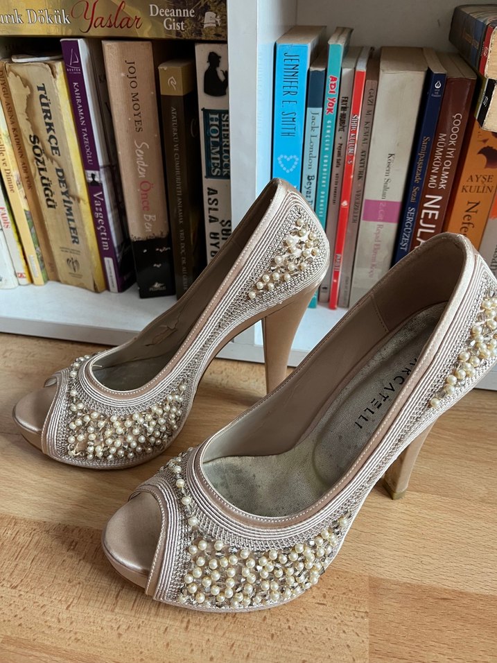 Bej İşlemeli Boncuklu Yüksek Topuklu Kadın Ayakkabı Marcatelli - Görsel 3