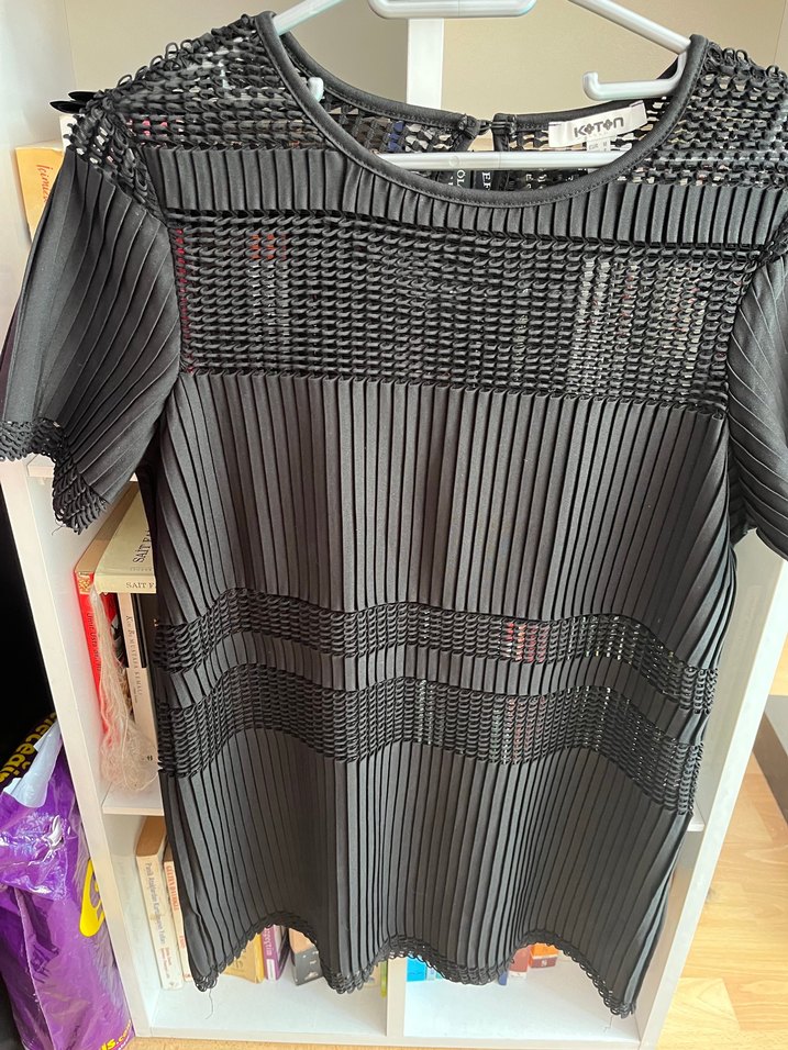 Piliseli Siyah Bluz Tişört Kısa Kollu Koton marka - Görsel 2