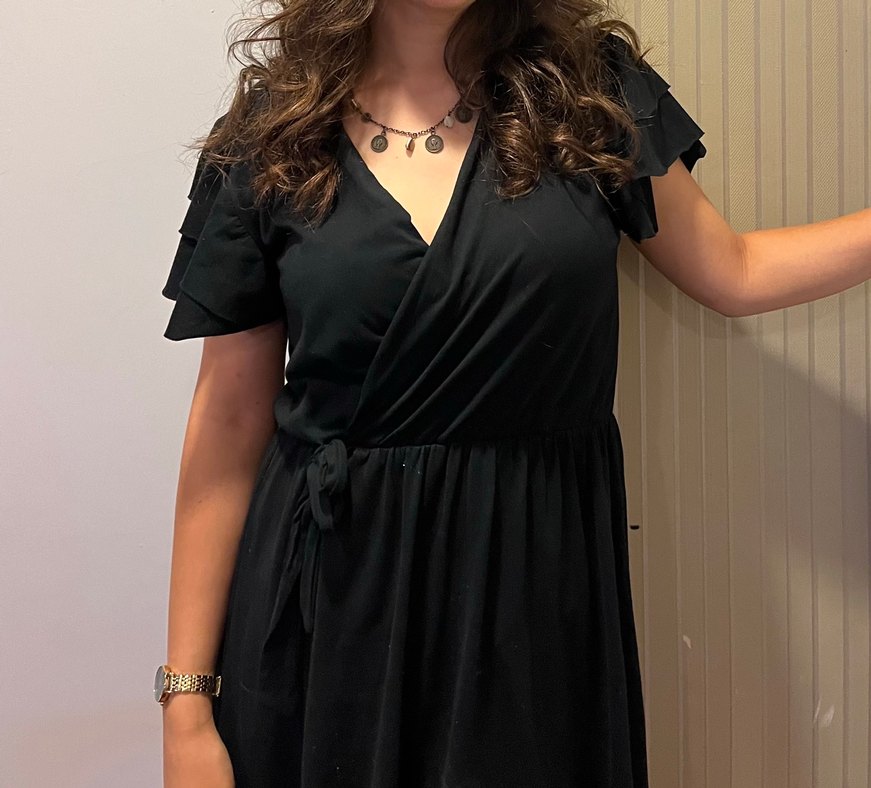 Siyah V Yaka Midi Elbisesi - Görsel 3