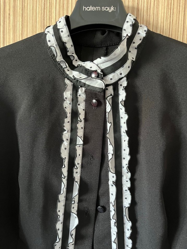 Düğmeli Siyah Kadın Gömlek - Görsel 3