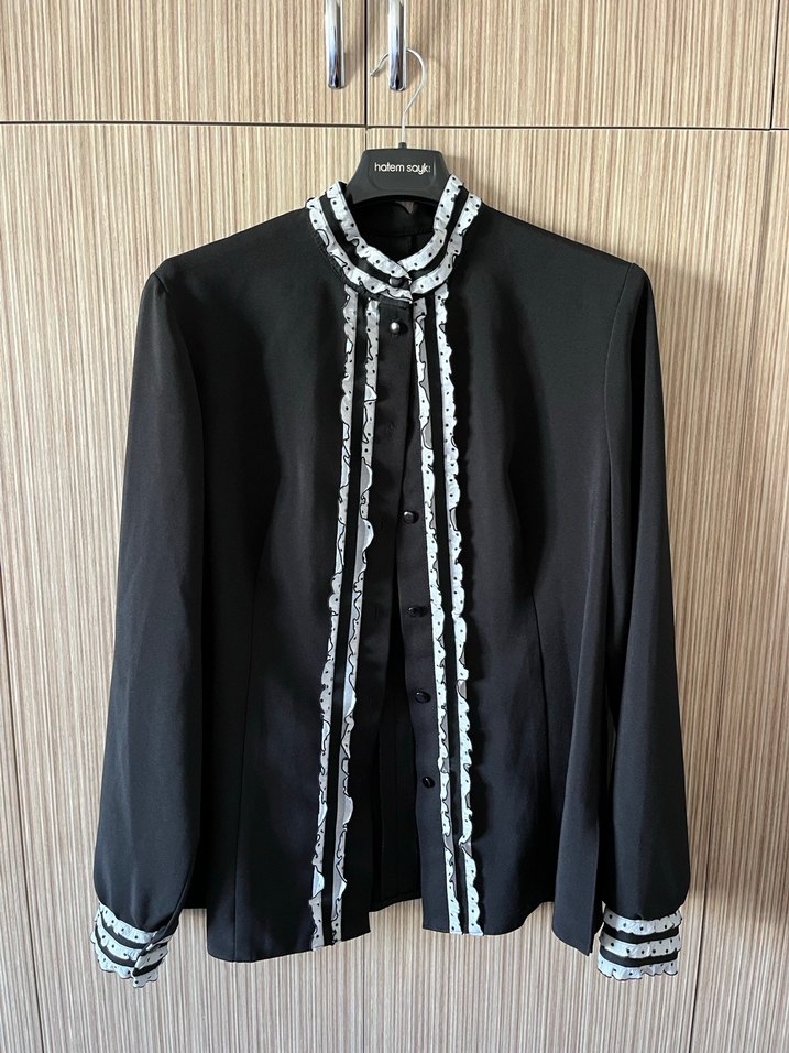 Düğmeli Siyah Kadın Gömlek - Görsel 4