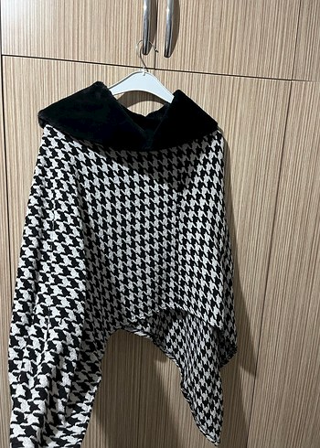 Gri Ekose Desenli Kadın Triko Panço - Görsel 3