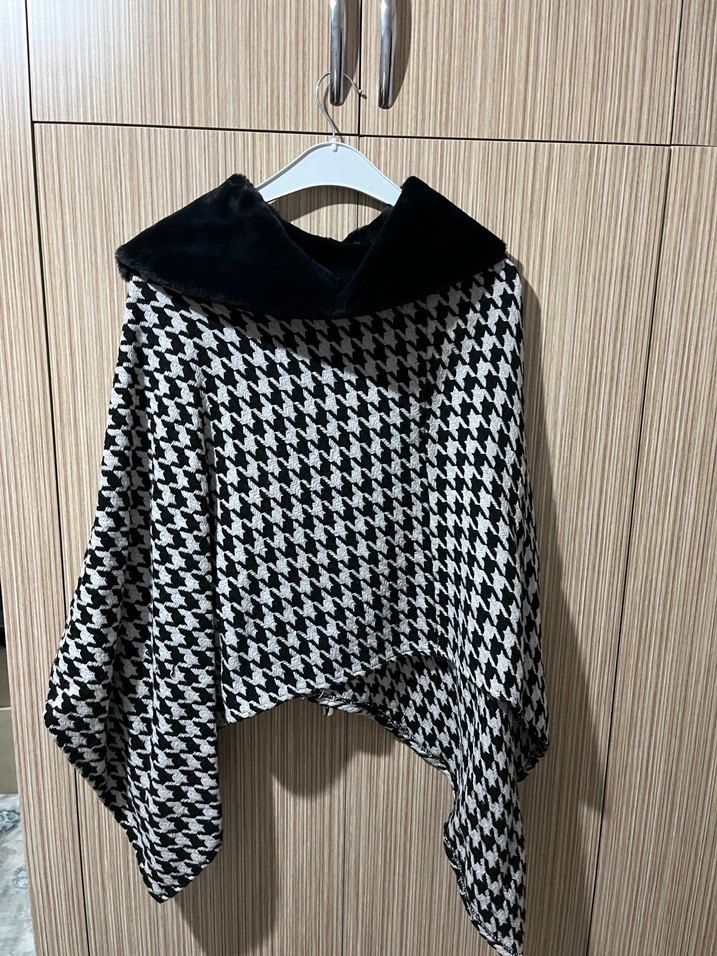 Gri Ekose Desenli Kadın Triko Panço - Görsel 2