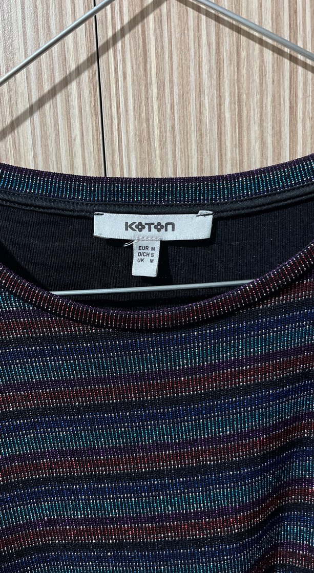 Çizgili Kısa Kollu Triko Bluz - Görsel 2