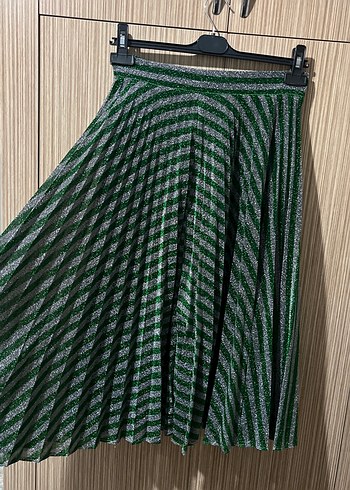 Parlak Yeşil Çizgili Pilili Uzun Etek - Görsel 3