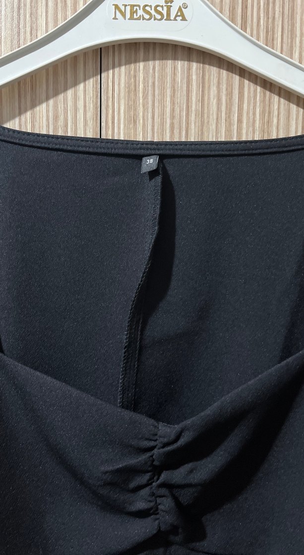 Uzun Kollu Siyah V Yaka Kadın Bluz - Görsel 2