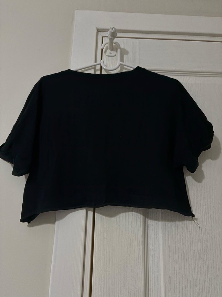 Pull and bear siyah crop t-shirt - Görsel 3