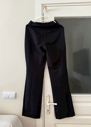 Kemer Detaylı Siyah Kumaş Kadın Pantolon - Görsel 2