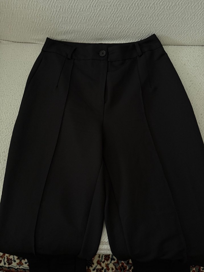 Kemer Detaylı Siyah Kumaş Kadın Pantolon - Görsel 3
