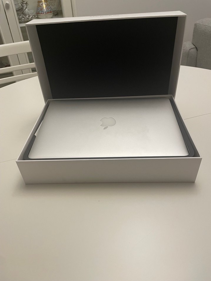 MacBook Air Dizüstü Bilgisayar - Görsel 2