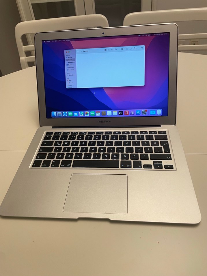 MacBook Air Dizüstü Bilgisayar - Görsel 5