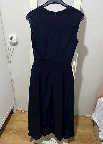 Lacivert V Yakalı Midi Kolsuz Elbise - Görsel 3