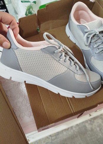 Gri Kadın Spor Ayakkabı - Görsel 2