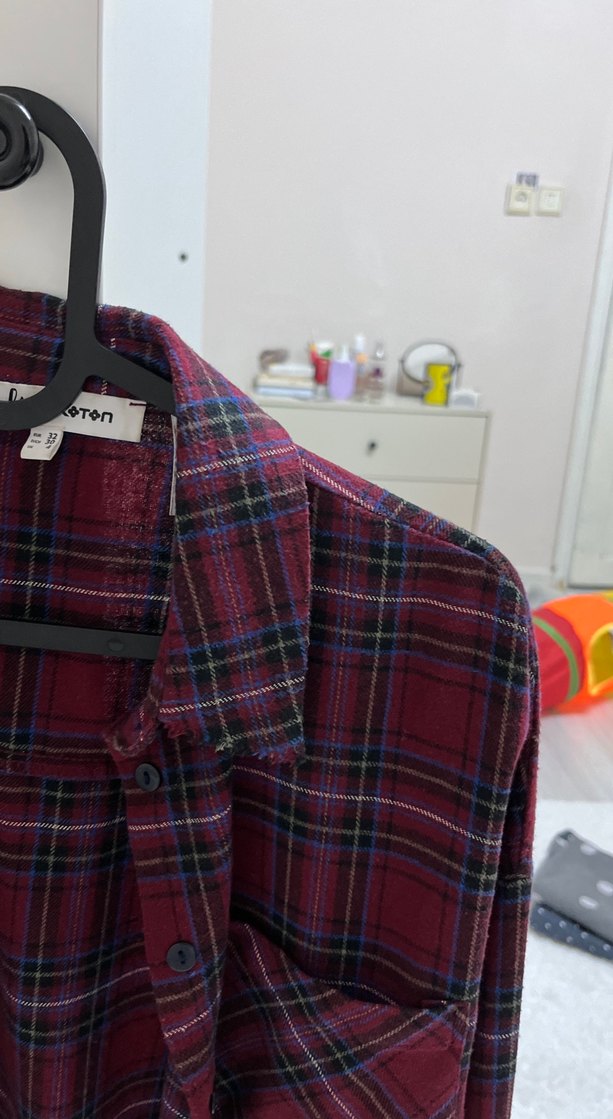 Bordo Düğmeli Kadın Gömlek - Görsel 2