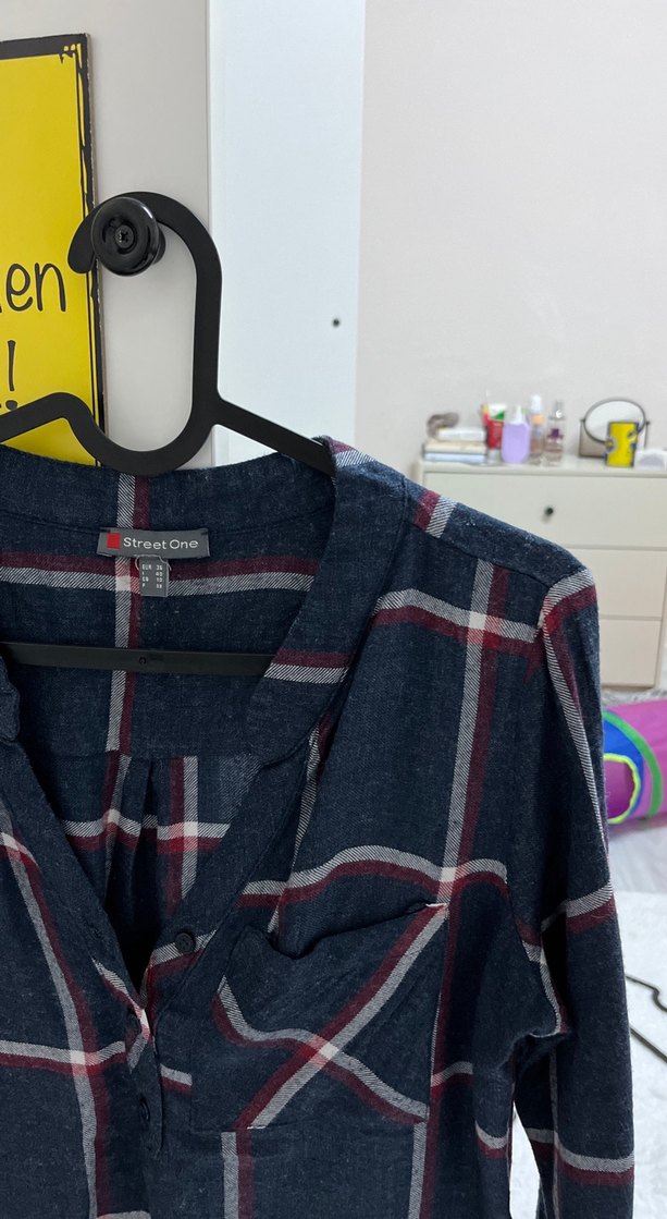 Gri Ekoseli V Yaka Kadın Gömlek - Görsel 2