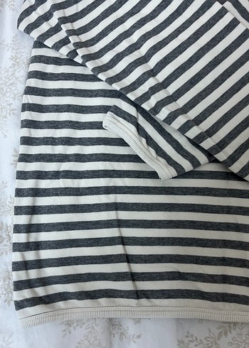 Kadın Gri Çizgili Uzun Kollu Tişört - Görsel 3