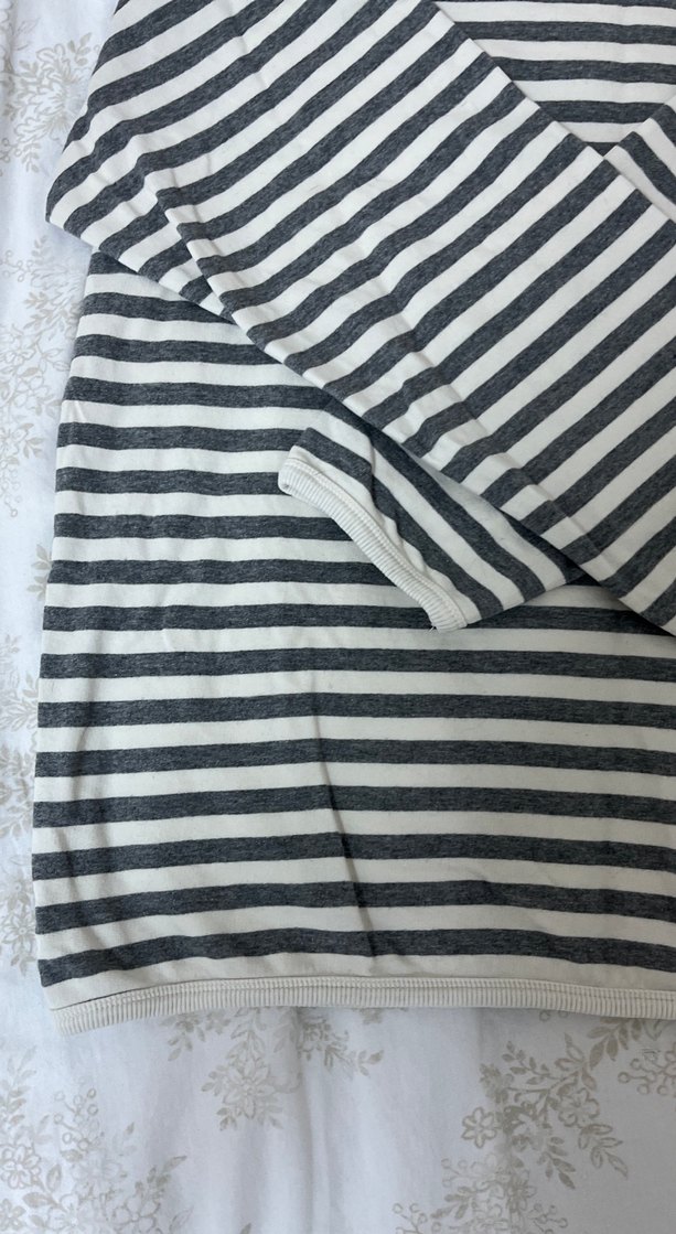 Kadın Gri Çizgili Uzun Kollu Tişört - Görsel 3