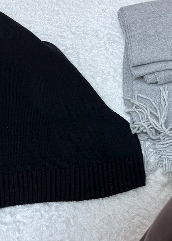 Siyah Boğazlı Örgü Kadın Kazak - Görsel 2