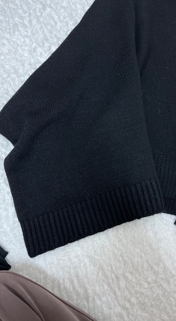 Siyah Boğazlı Örgü Kadın Kazak - Görsel 4