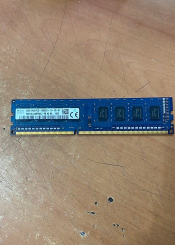 SKHYNİX 4 GB 1280U-1600MHZ DDR3 PC RAM