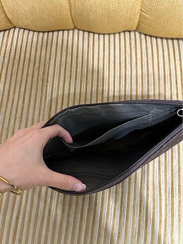 Louis Vuitton El çantası