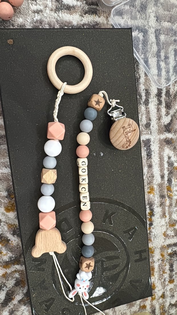 Pastel Renkli İsimli emzik askısı çocuk aksesuarı - Görsel 2