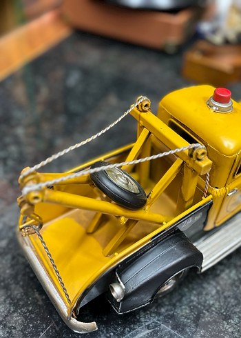 Sarı Renkli Oyuncak Araba - Görsel 5