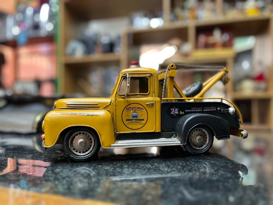 Sarı Renkli Oyuncak Araba - Görsel 2