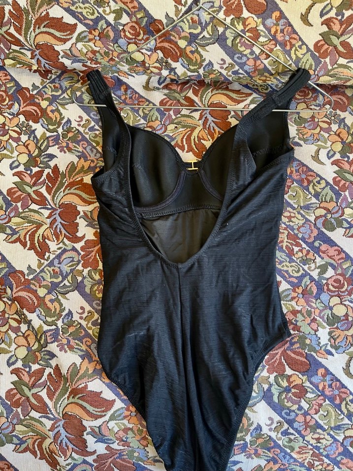 Siyah Drapeli Kadın Mayo - Görsel 3