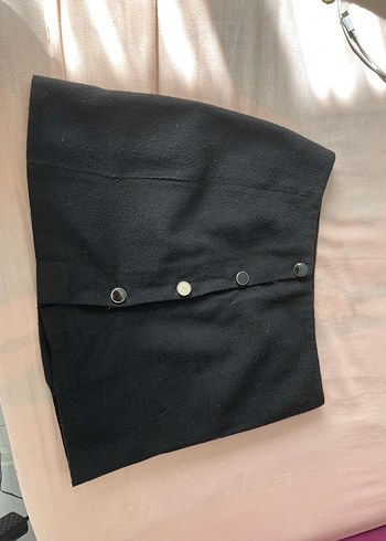 Düğmeli Siyah Mini Etek