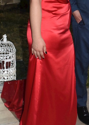 Kırmızı Drapeli Uzun Abiye Elbise - Görsel 2